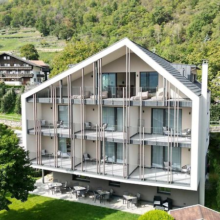 Guesthouse Karnatsch パルチーネス エクステリア 写真