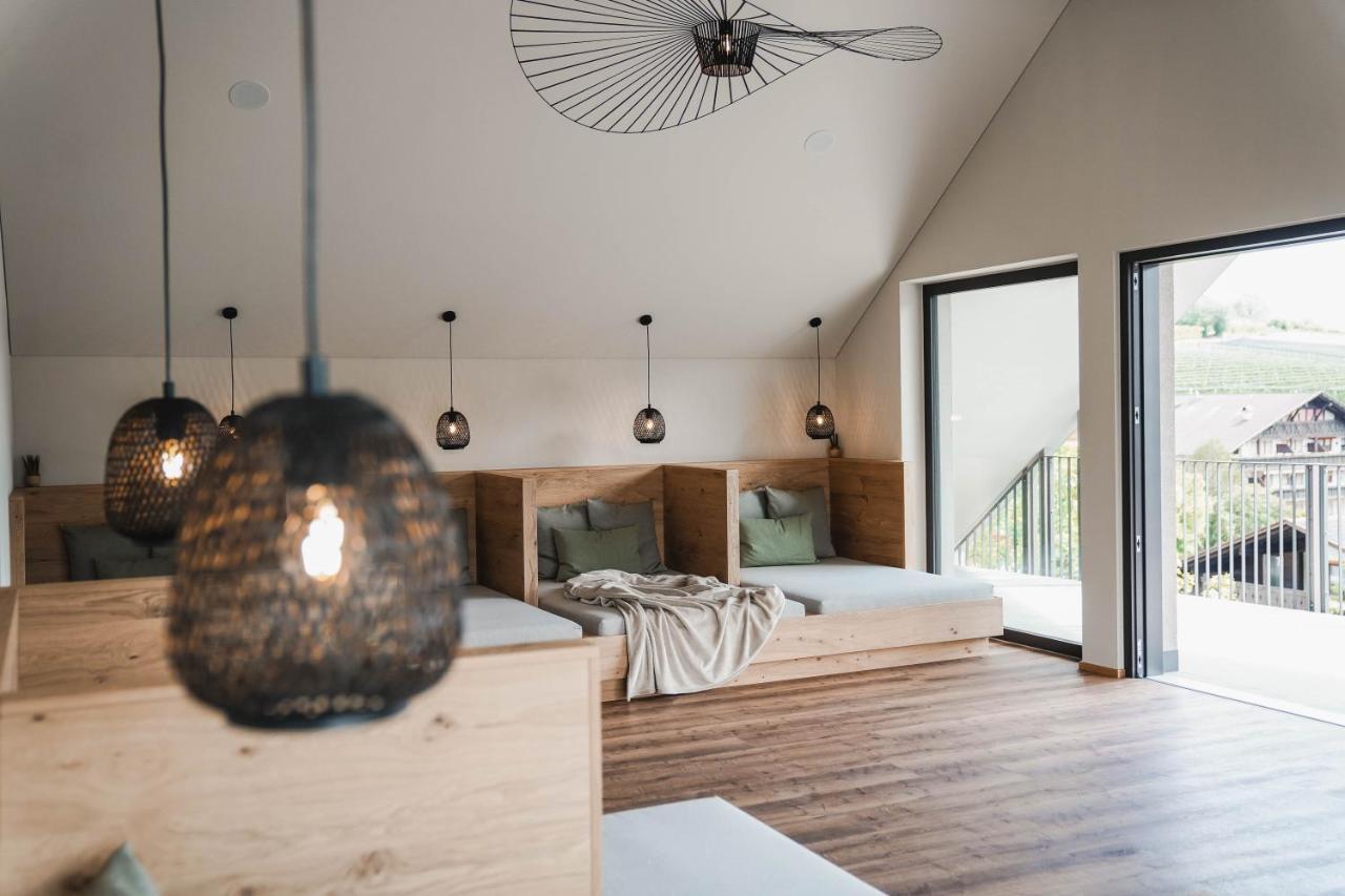 Guesthouse Karnatsch パルチーネス エクステリア 写真